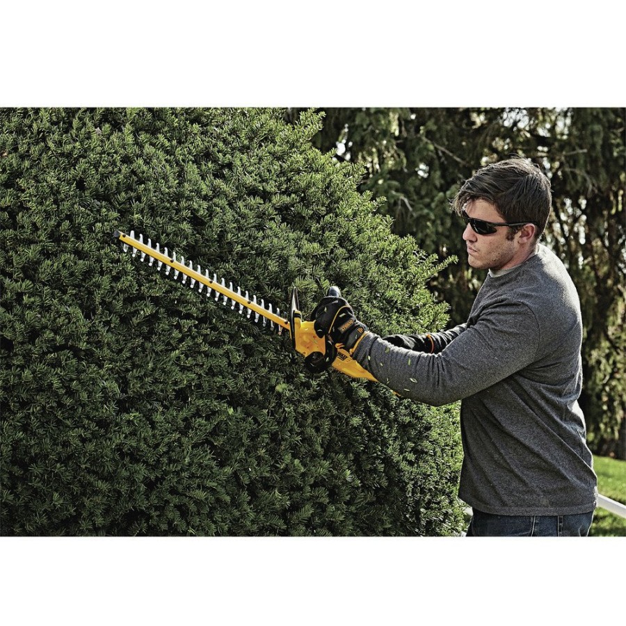 Outdoor Power Tools & Equipment Dewalt Hedge Trimmers | Factory Reconditioned Dewalt Dcht820P1R 20V Max 5.0 Ah Cordless Lithium-Ion 22 In. Hedge Trimmer